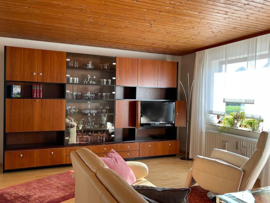 Ferienwohnung Leuchtbergblick Mit Terrasse Und Pkw Stellplatz Eschwege Ngoại thất bức ảnh