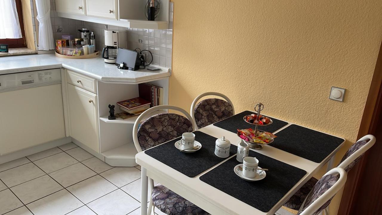 Ferienwohnung Leuchtbergblick Mit Terrasse Und Pkw Stellplatz Eschwege Ngoại thất bức ảnh