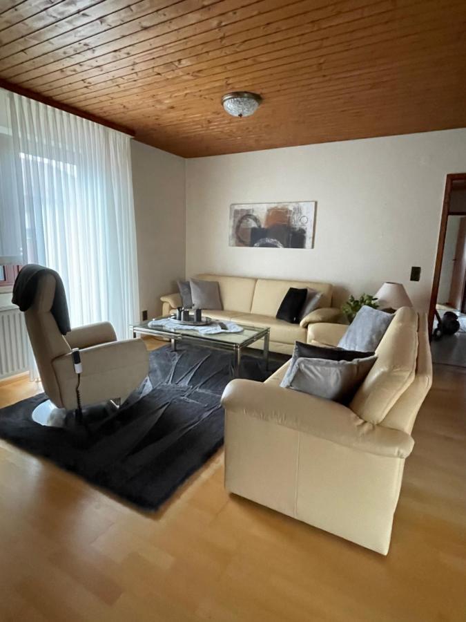 Ferienwohnung Leuchtbergblick Mit Terrasse Und Pkw Stellplatz Eschwege Ngoại thất bức ảnh